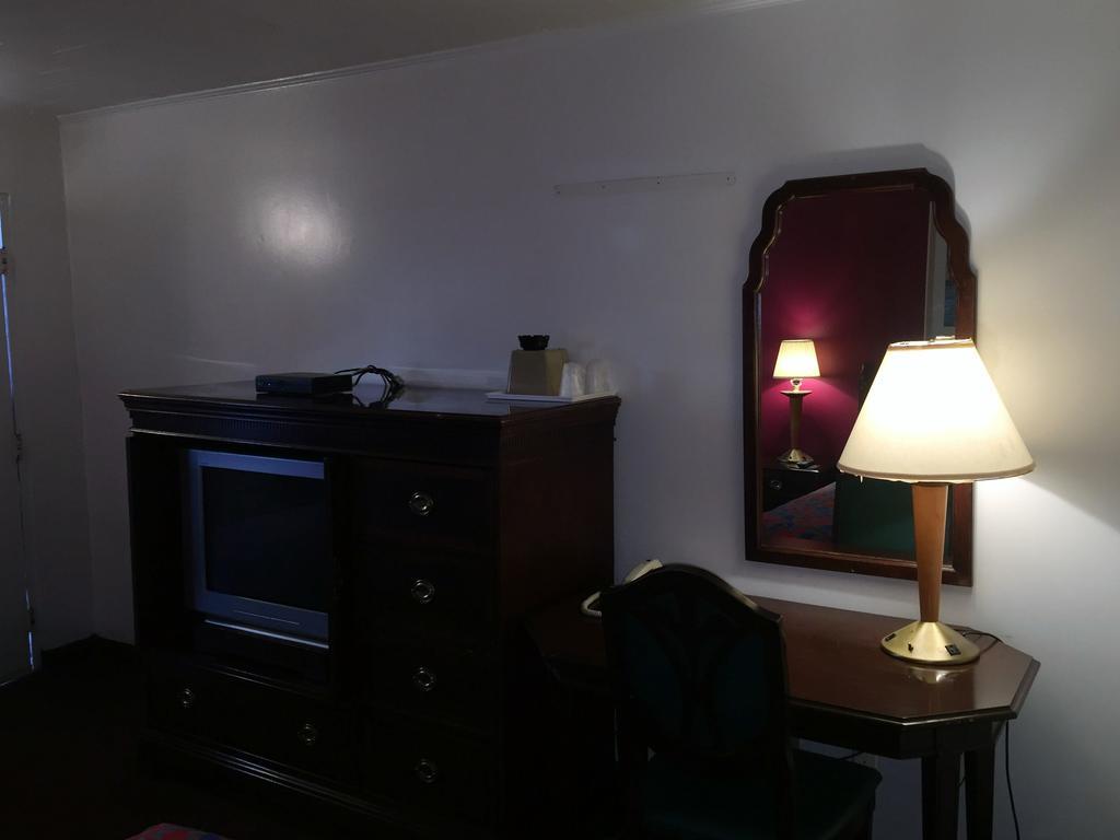 Budget Inn Wrightstown Exteriér fotografie